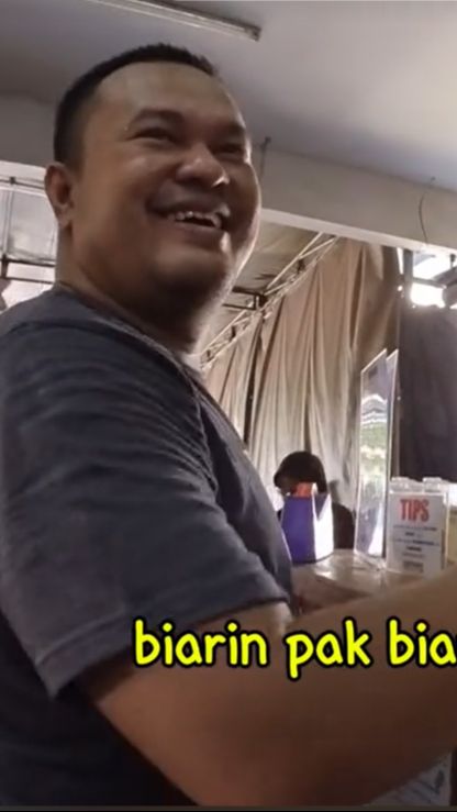 Bukti Kebaikan Tak Bikin Rugi, Pria Ajak 3 Anak Kecil Makan Langsung Dapat Balasan Tak Terduga