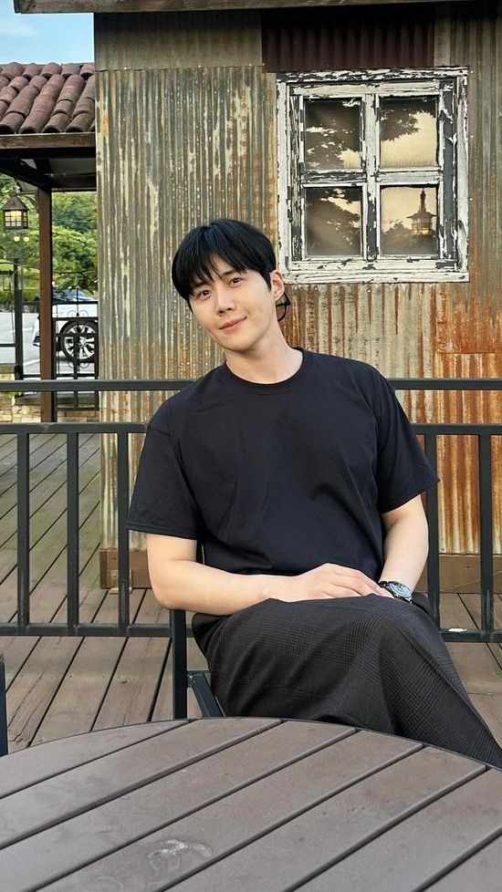Kim Seon Ho Beri Rekomendasi Makanan dan Tempat Saat Liburan ke Korsel, Apa Itu?