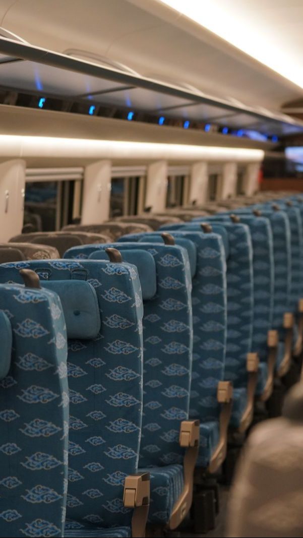 KCIC Kantongi Data Penumpang yang Gondol Bantal Kereta Cepat Whoosh