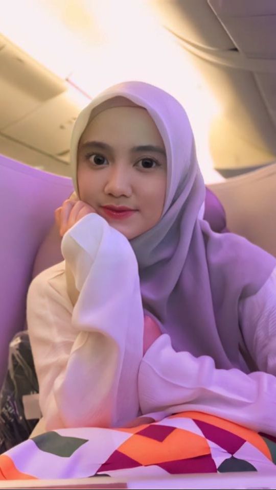 Wirda Mansur baru saja menunaikan ibadah haji di usianya 22 tahun.