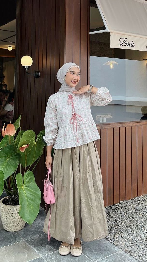 Baby Doll dan Rok Ruffle
