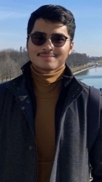 Dibongkar netizen,Aviz Fauzan ternyata seorang anak dari Sultan Cikarang. Ayah Aviz merupakan develepor perumahan di Cikarang.