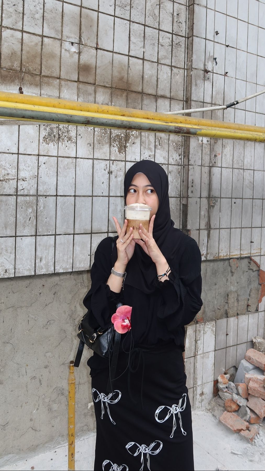 Menaggapi hal tersebut, Umi Pipik pun langsung memberikan klarifikasi terkait kabar kehamilan Adiba.