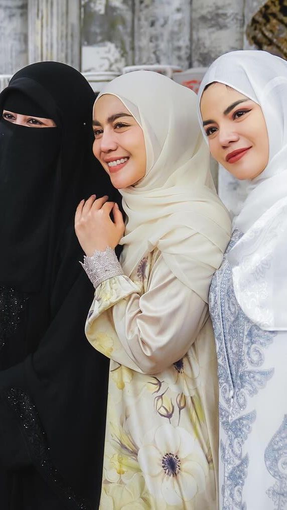 Wanita yang berprofesi sebagai DJ itu mengaku kini menjadi pribadi yang lebih sabar.
