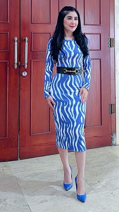 Inilah potret pedangdut senior, Uut Permatasari. Kariernya di panggung hiburan tetap eksis hingga saat ini.
