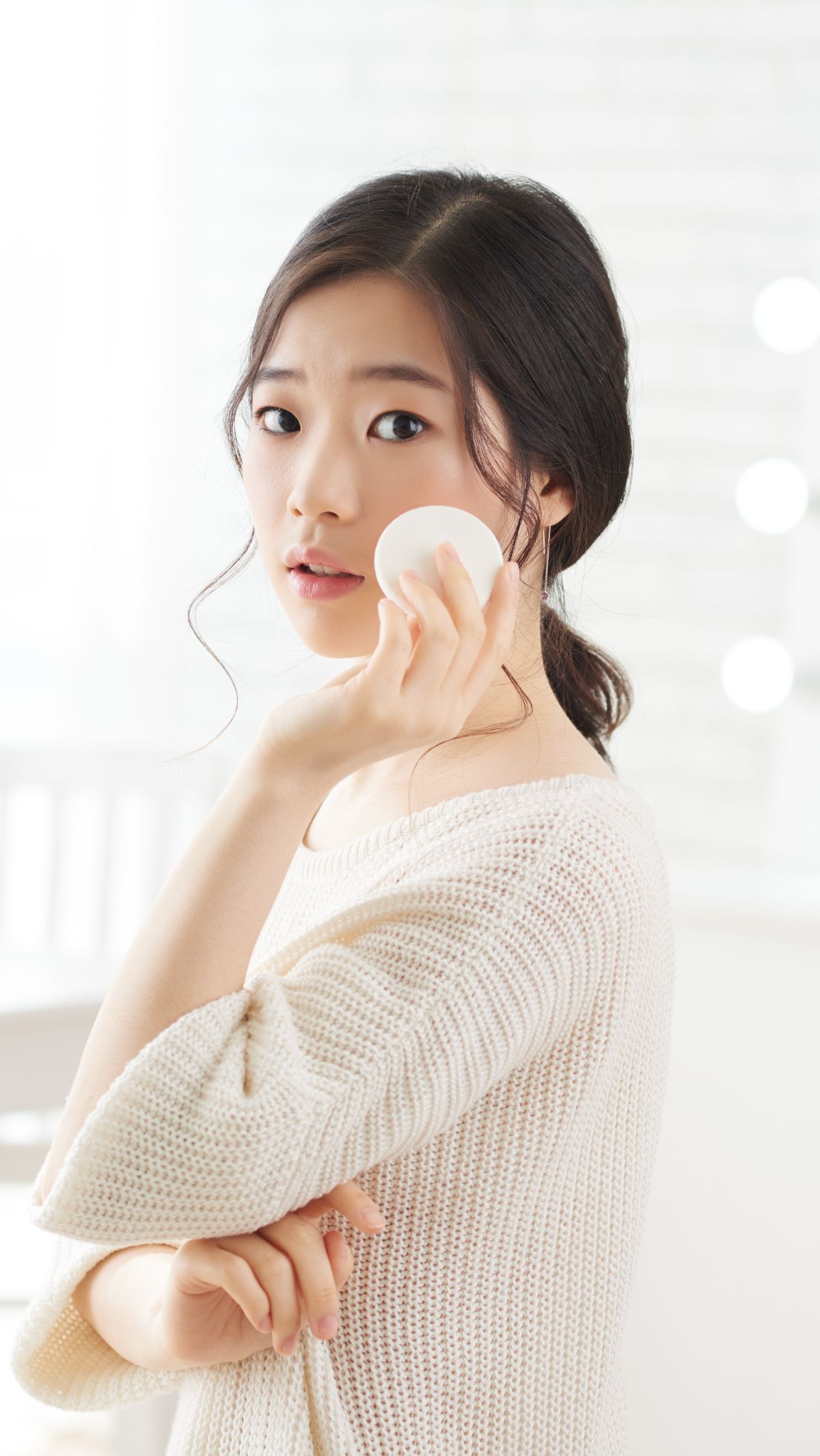 Jangan Salah Pilih Cushion untuk Olive Undertone, Intip Triknya