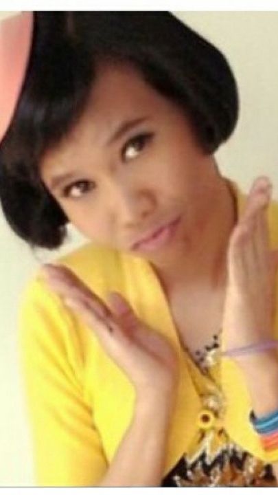 Inilah potret Dijah Yellow yang pertama kali muncul dengan penampilan nyetriknya.