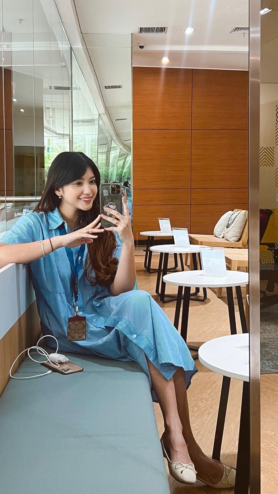 Ia bekerja di Kementerian Desa, Pembangunan Daerah Tertinggal dan Transmigasi Republik Indonesia.