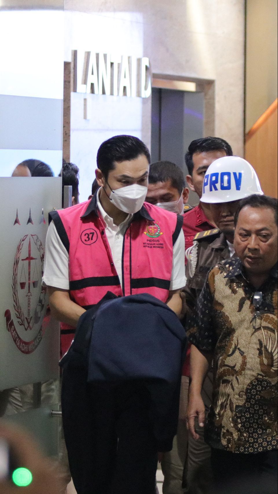 Kejagung Sita 5 Aset Harvey Moeis di Jakbar dan Jaksel, Tanah hingga Town House