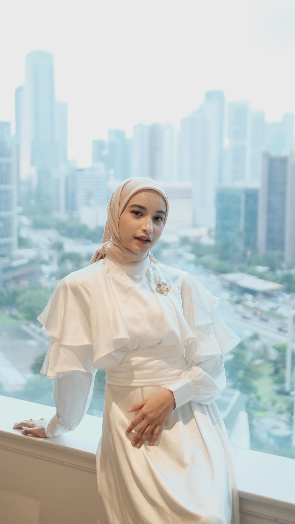 Rumah tangga Intan dan Armor yang terlihat begitu harmonis di media sosial rupanya hanyalah karangan belaka. Selama ini Intan hanya menutupi perbuatan buruk sang suami.