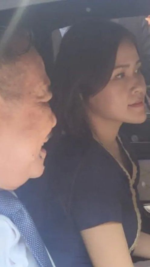 Kuasa hukumnya, Otto Hasibuan menjelaskan bahwa Jessica memperoleh remisi karena perilaku baiknya selama menjalani hukuman penjara.