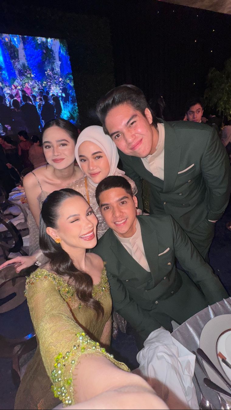 Tidak heran kalau Diandra juga dekat dengan anak-anak Maia Estianty yakni Al Ghazali, El Rumi dan Dul Jaelani.