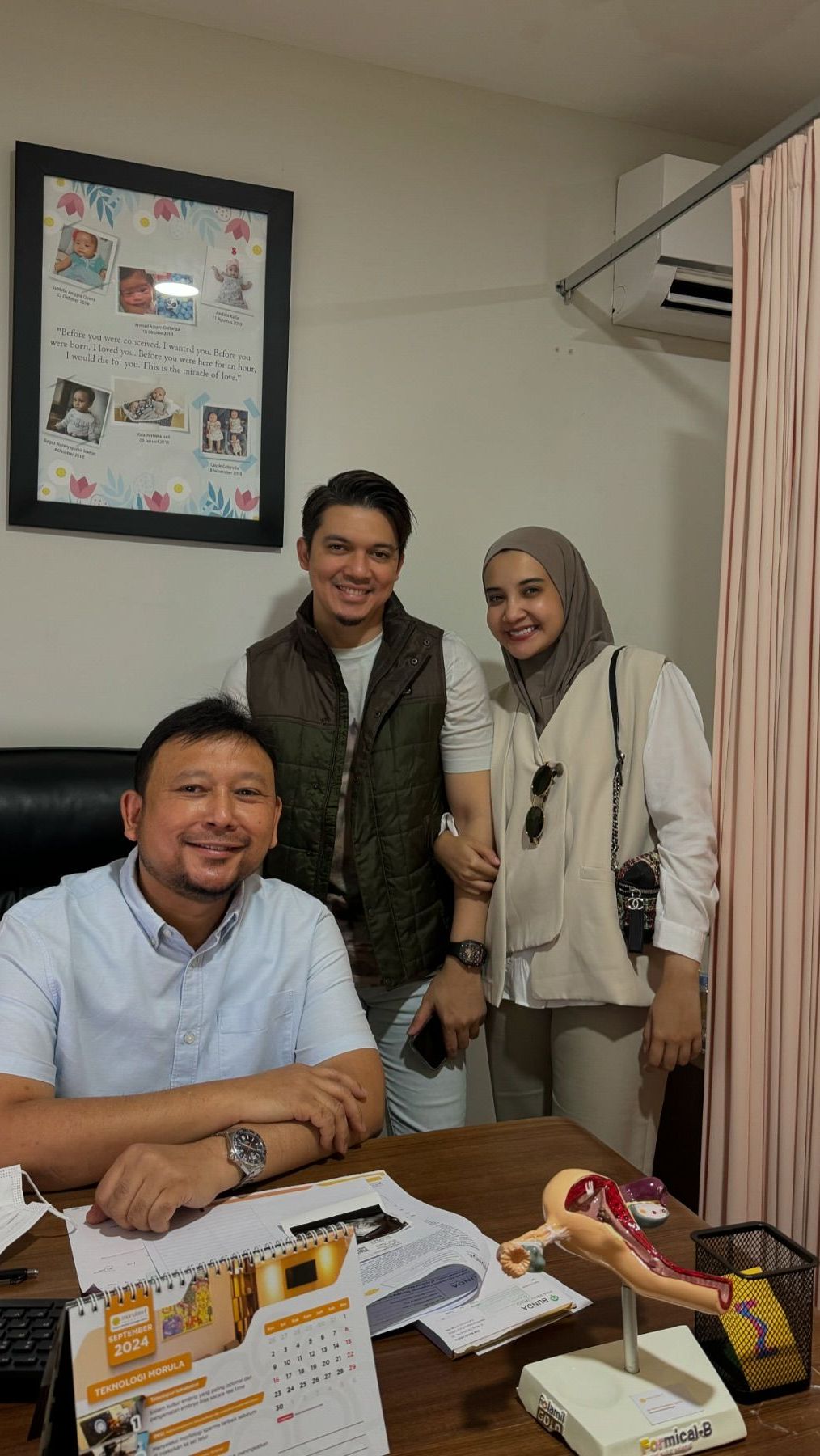 Sebelumnya, Zaskia dan Irwansyah juga berhasil hamil anak pertama melalui program bayi tabung.