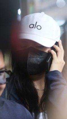 Kehadiran AD berstatus sebagai saksi usai dua orang pria yang telah ditetapkan sebagai tersangka, menyebarkab video syur mirip dirinya.