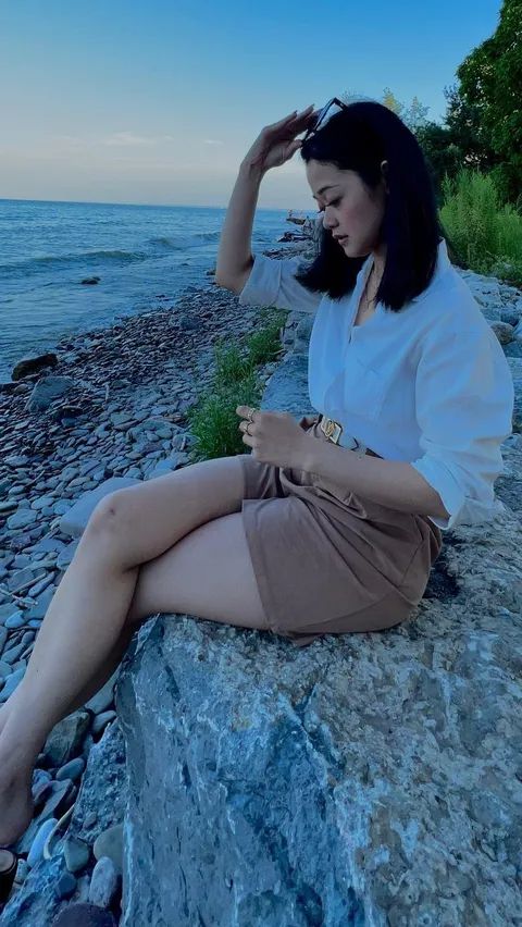 Tak hanya memiliki karir yang cemerlang, Gisela juga dinilai semakin cantik dan memesona.