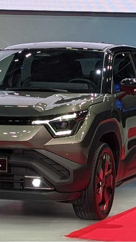 Kini Suzuki Vitara Berbasis Listrik, Jarak Tempuh Mencapai 400 Km