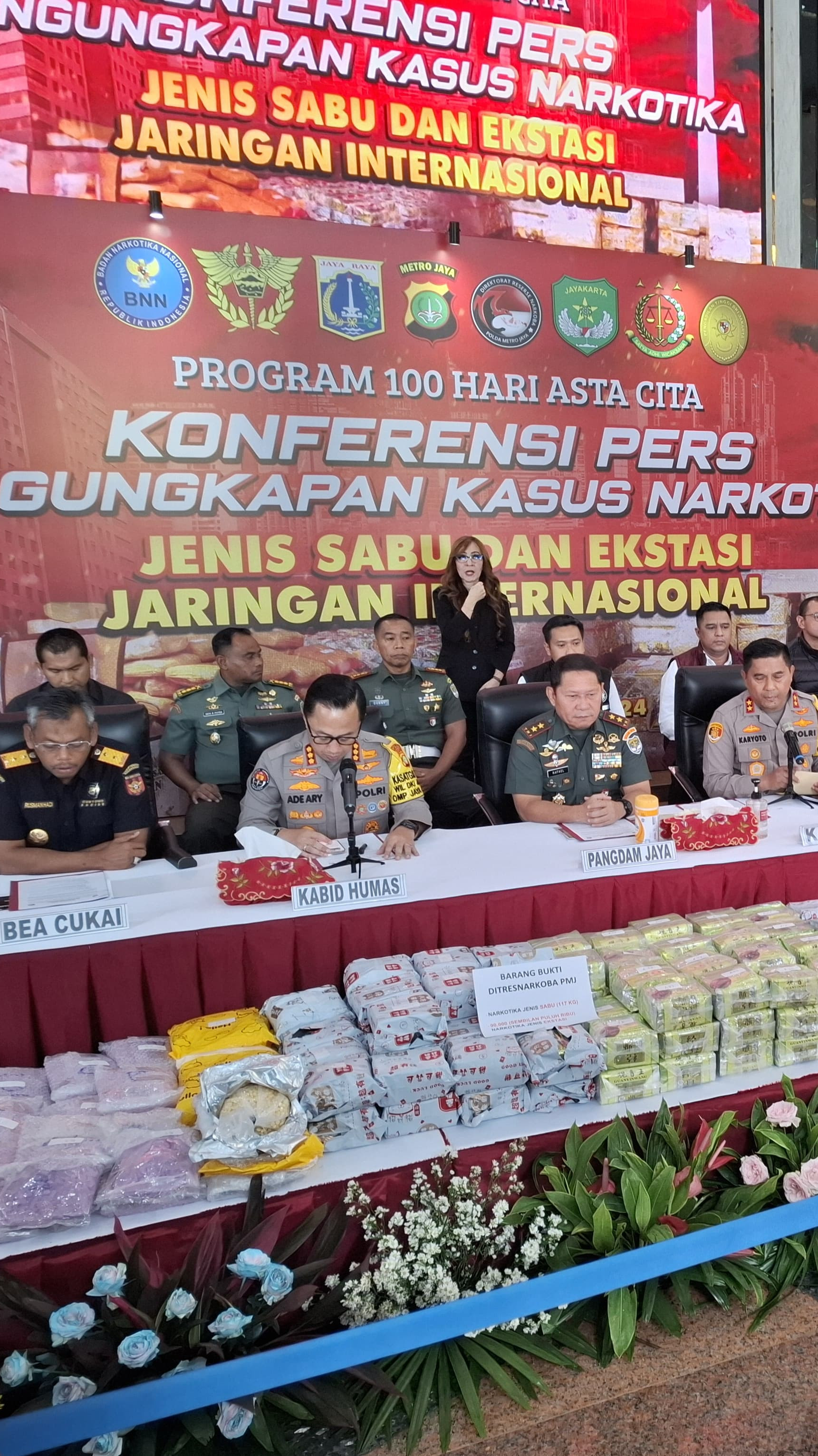 Polisi Bongkar Narkoba Jaringan Internasional, Sabu dan Ekstasi Rp418 Miliar Diselipkan di Kompartemen Mobil