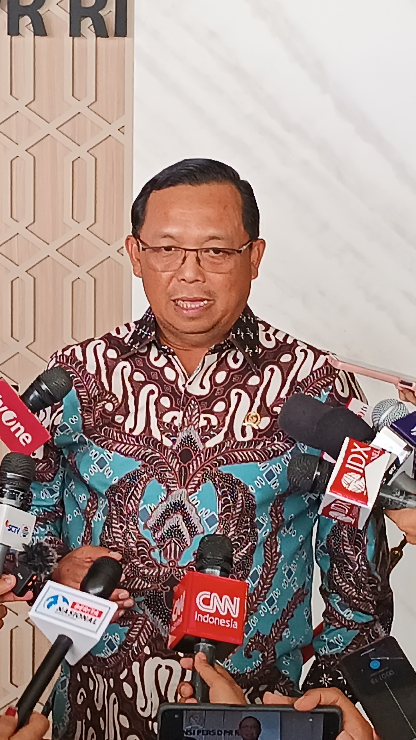 Anggota DPR Sebut Banyak Petani dan Pelaku UMKM Tersandera Utang