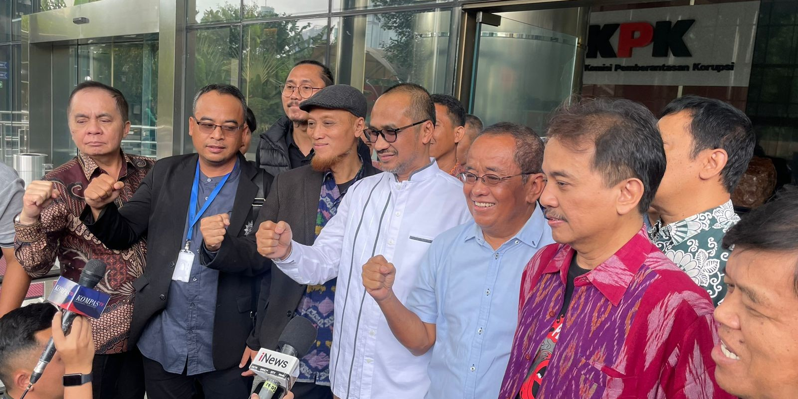 VIDEO: Ganas Abraham Samad dkk Laporkan Aguan ke KPK Korupsi PSN & Pagar Laut: Bisa Atur Presiden