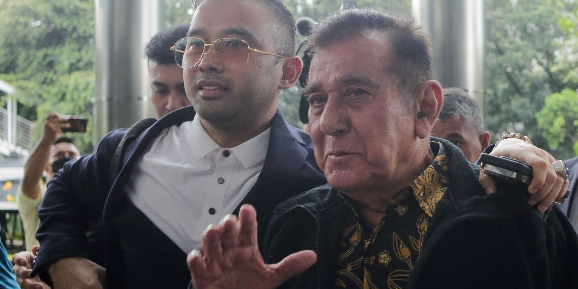 FOTO: Ketum Pemuda Pancasila Japto Soerjosoemarno Penuhi Panggilan KPK Terkait Gratifikasi Bupati Kutai Kertanegara