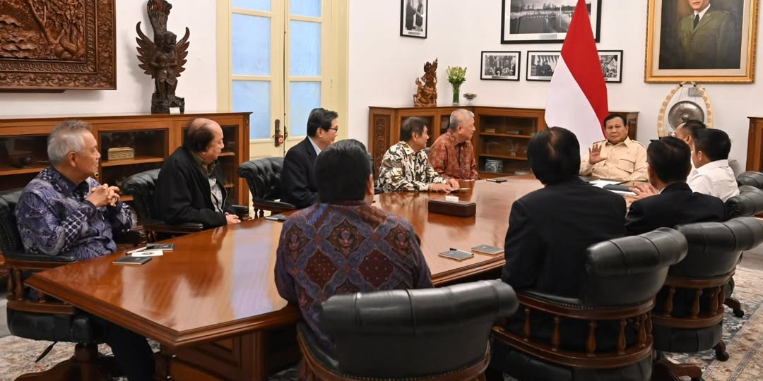 VIDEO: Momen Prabowo Temui 8 Orang Terkaya Indonesia, Ada Apa?