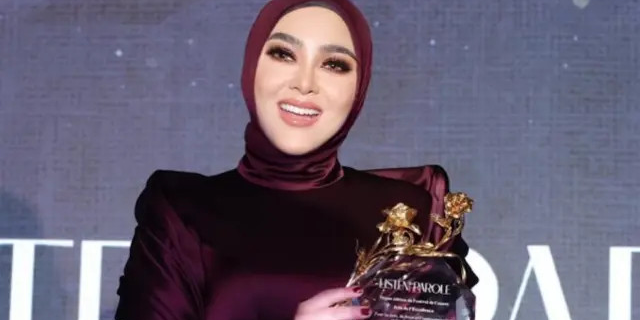 Christine Hakim Buka Suara Soal Penghargaan Syahrini di Cannes yang Jadi Polemik