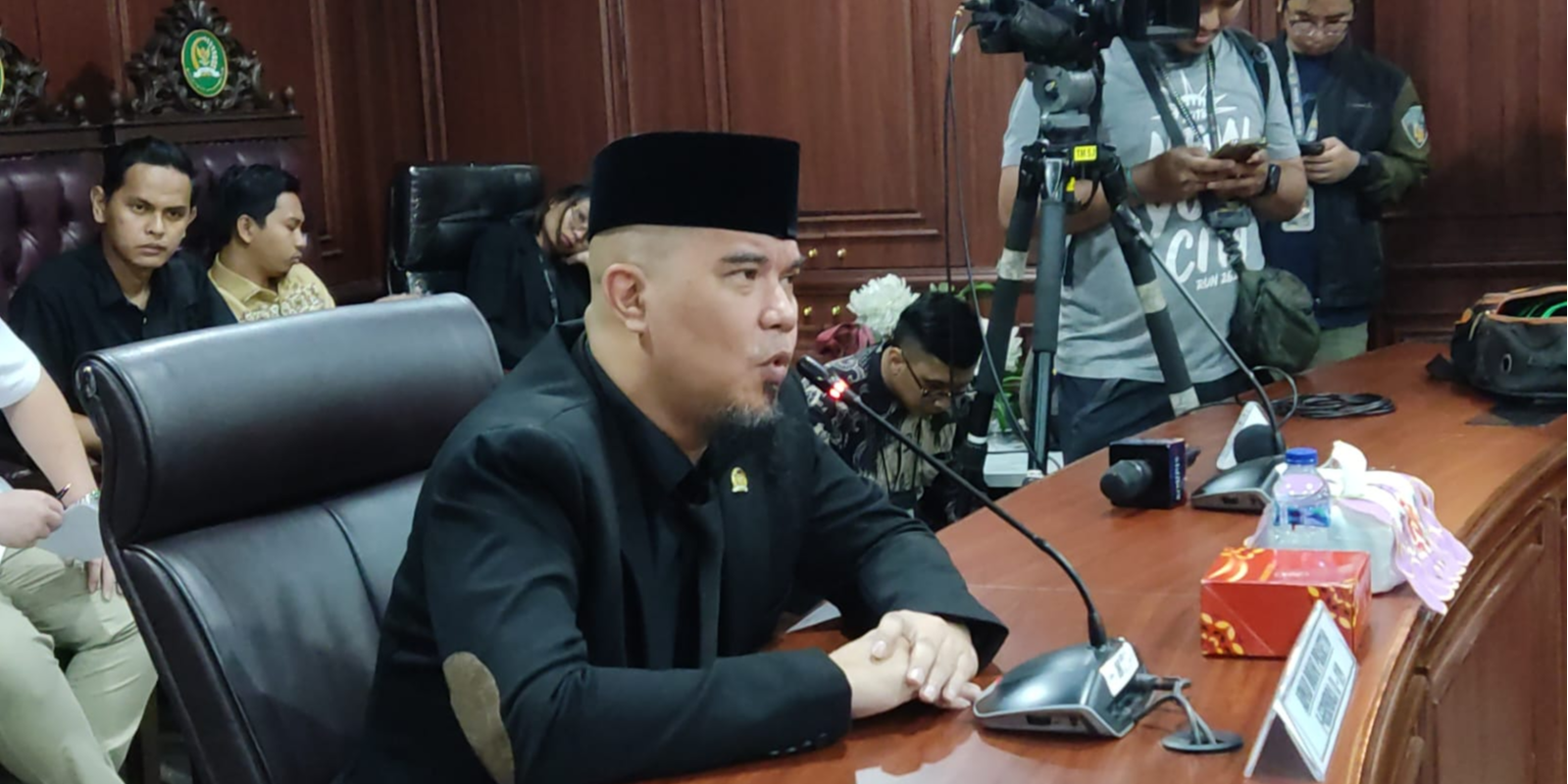 VIDEO: Menohok Nasihat Jenderal Polri, Tatap Tajam Bikin Ahmad Dhani Terdiam di MKD DPR
