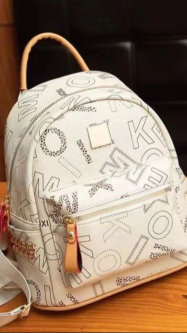 5. Perhatikan Desain Tas yang Ditawarkan