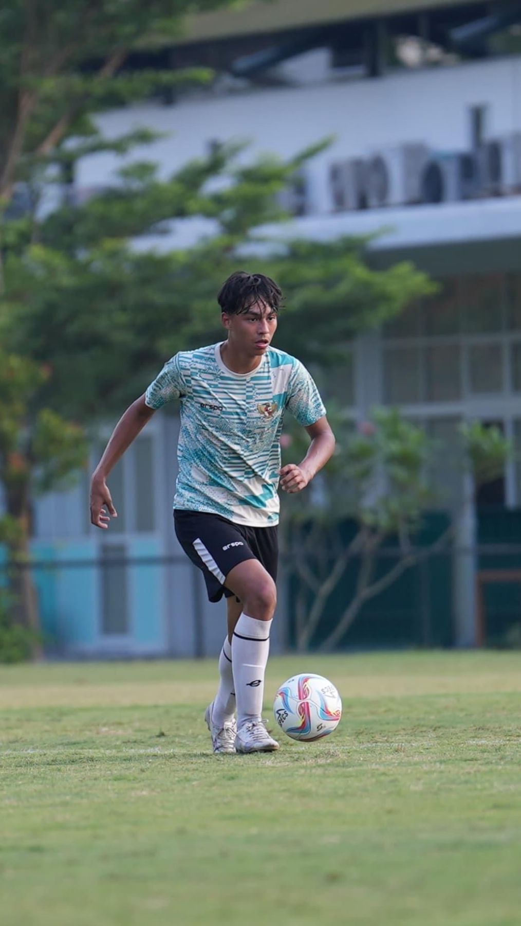 Netizen juga turut memberikan dukungan pada Diego dan menantikan kehebatannya di masa mendatang.