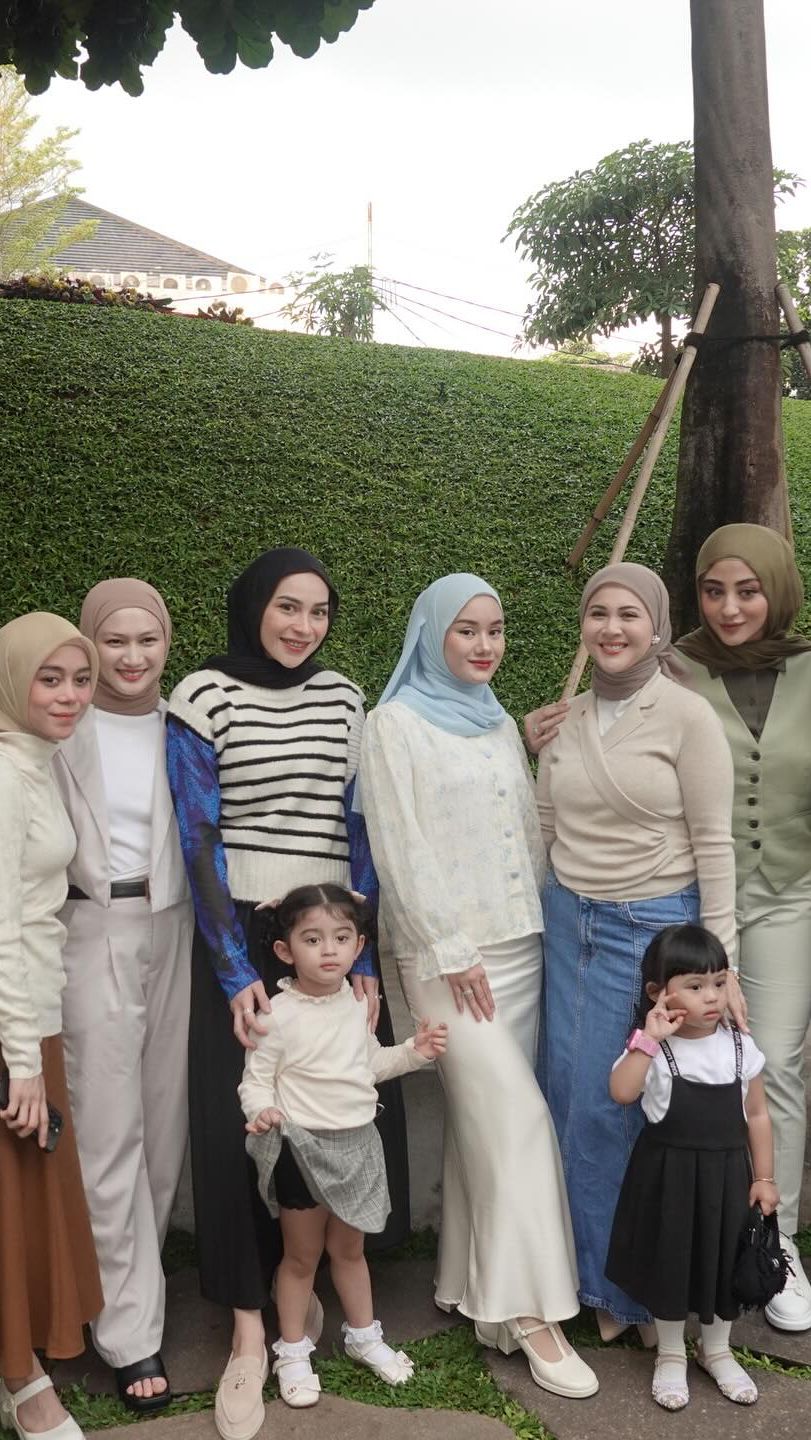Ira disebut hanya pansos untuk menaikkan popularitasnya.