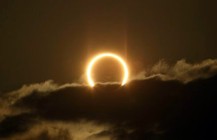 Gerhana matahari 'cincin api' tahun 2012
