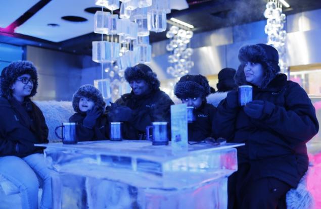 Chillout kafe mempunyai interior terbuat dari es