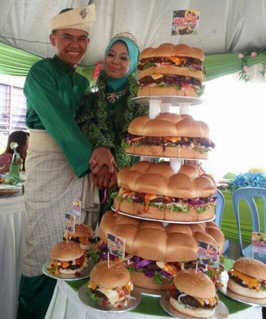 gantikan kue pernikahan tradisional