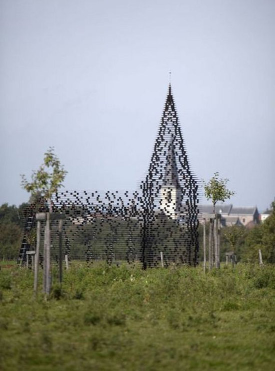 gereja tembus pandang