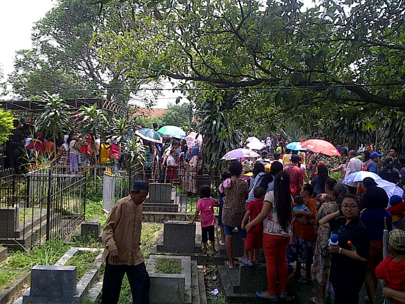 Cerita Jojon dan warga di TPU Blender Kebon Pedes 