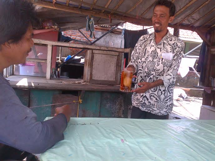 caleg pemilik warung kopi