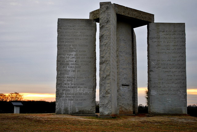 Hasil gambar untuk georgia guidestones adalah