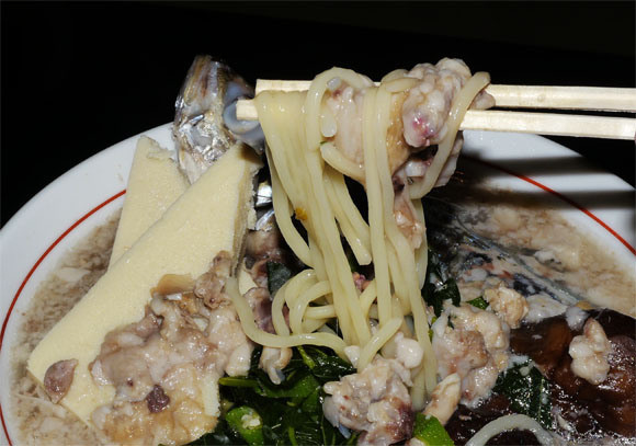 terlalu menjijikkan untuk dimakan dari warung kumagori