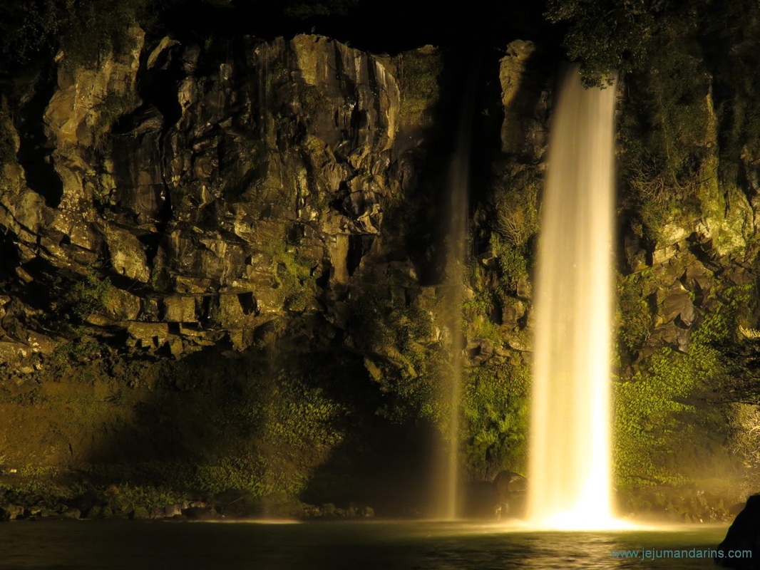 Air Terjun Cheonjiyeon Jeju Korea Selatan 005 Tantri Setyorini Jpg