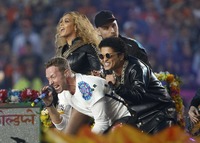 bruno mars dan beyonce di super bowl ke 50