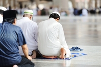 menjaga kebersihan tubuh sebelum salat tarawih