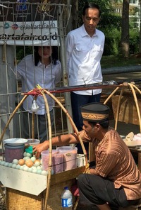 kedai kopi dan beli kerak telor