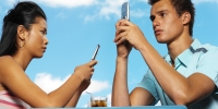bertukar handphone