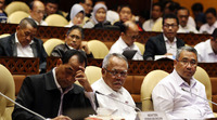 v dengan mitra kerja