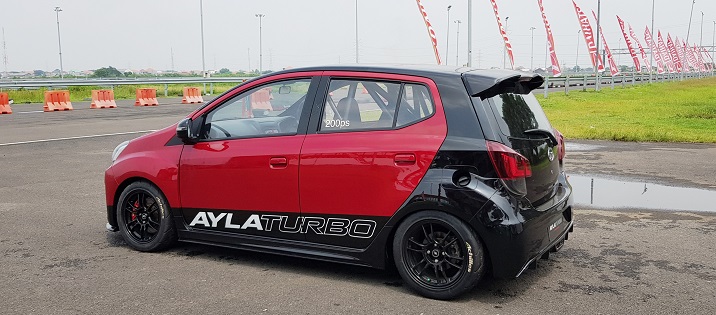 Daihatsu Ayla Turbo Sukses 'Taklukkan' Sirkuit Gelora Bung 