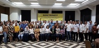 serikat pekerja dan pengusaha hadapi ilc