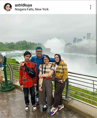 dan keluarga liburan ke amerika serikatinstagram kinguyakuya astridkuya