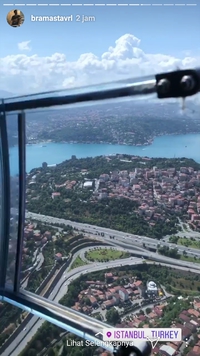 dan sahabatnya liburan ke turki