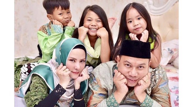 Angel Lelga hamil anak kembar, Vicky ingin miliki bayi 