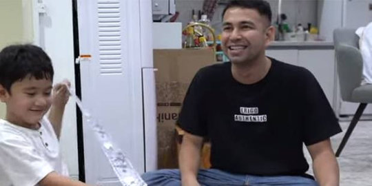 Reaksi Rafathar Bingung Lihat Uang Receh Viral Raffi Ahmad Dia Nggak